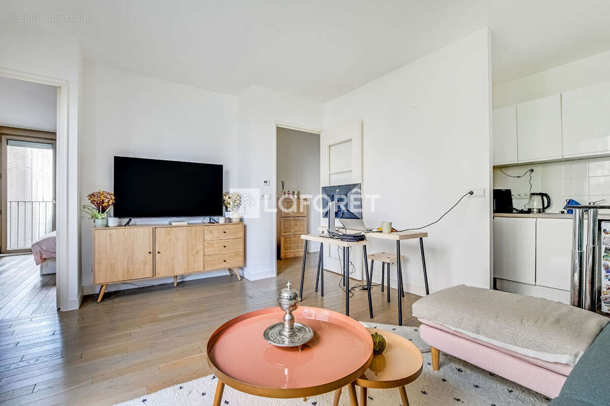 Appartement 41 m² à Paris-15e  - photo 3