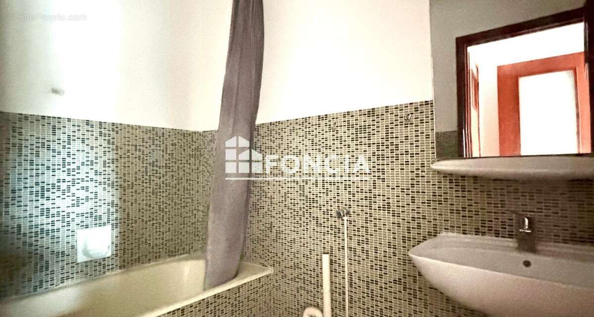 Appartement à HYERES