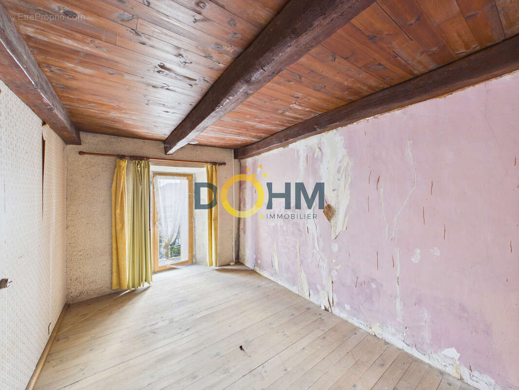 Maison à BELLEVUE-LA-MONTAGNE