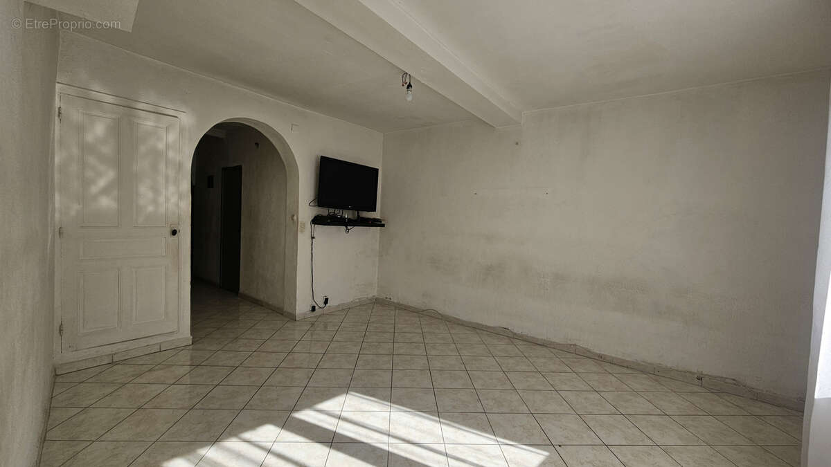 Appartement à MORMOIRON