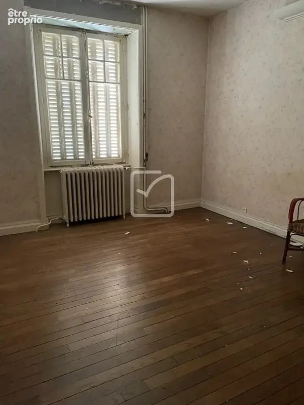 Maison bourgeoise de 176 m2 sur les hauteurs d'Uzerche à rénover - photo 4