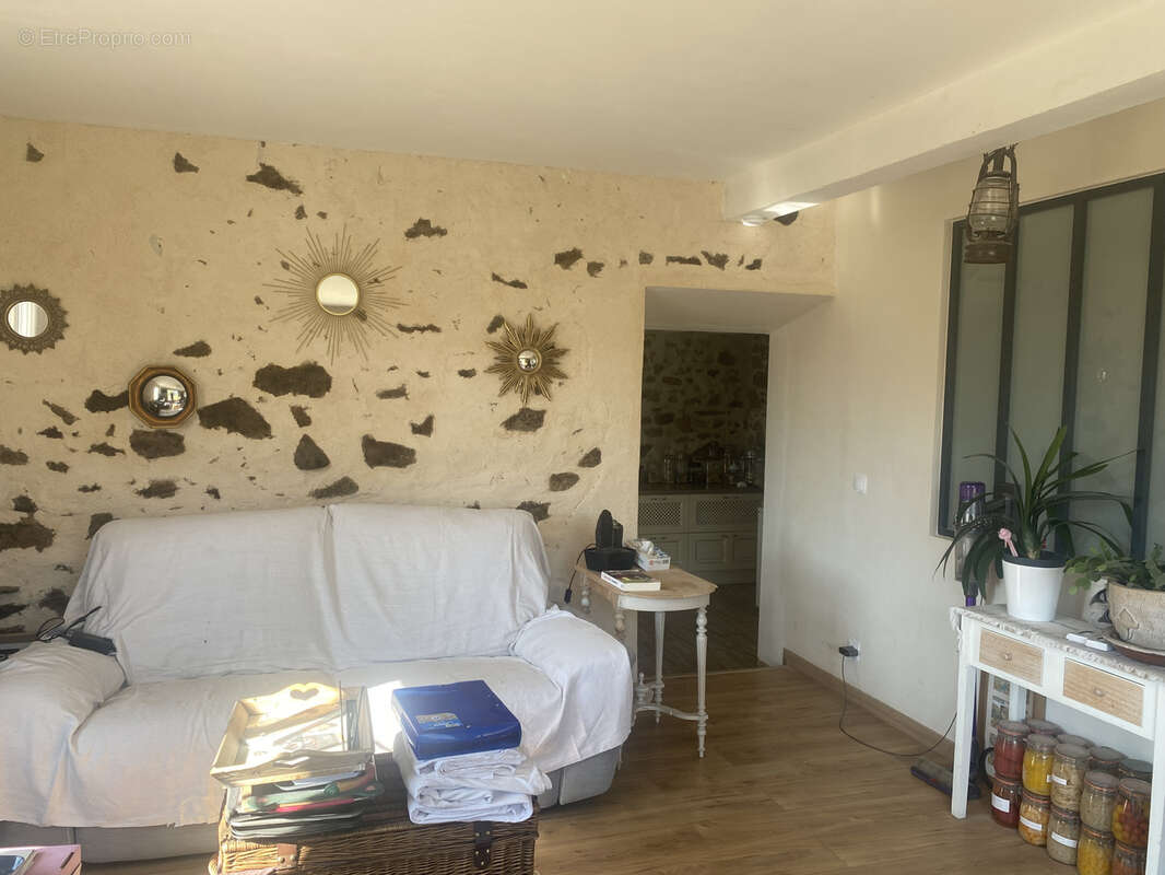 Maison à MAGNAC-LAVAL