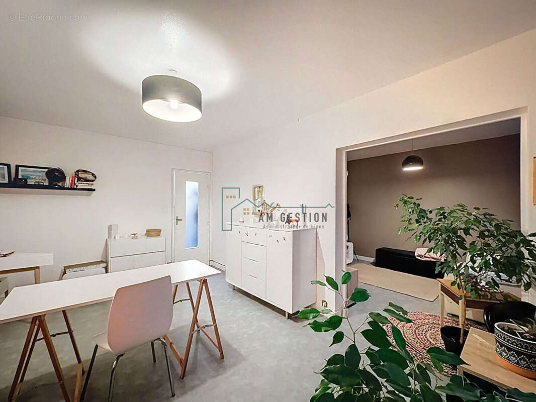 Appartement 3 chambres - garage - Quartier calme - Proche centre-ville - photo 4