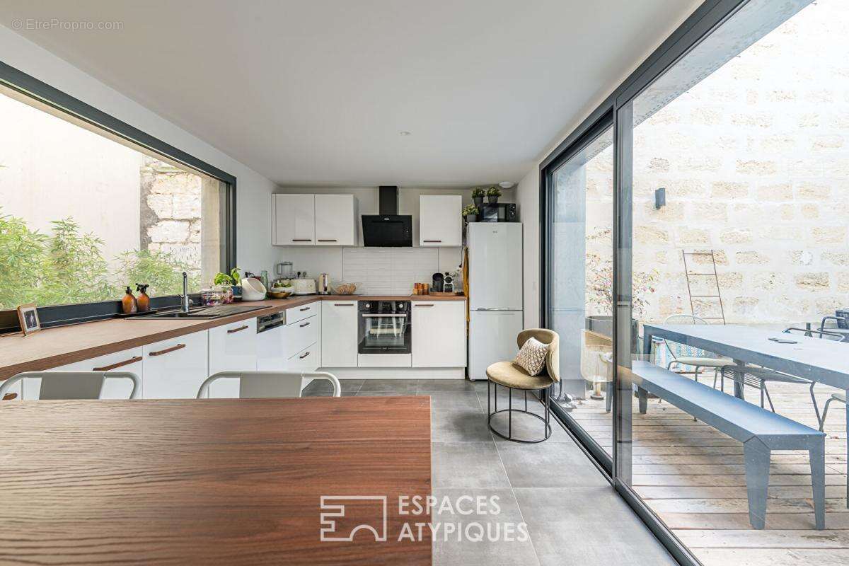 Appartement à BORDEAUX