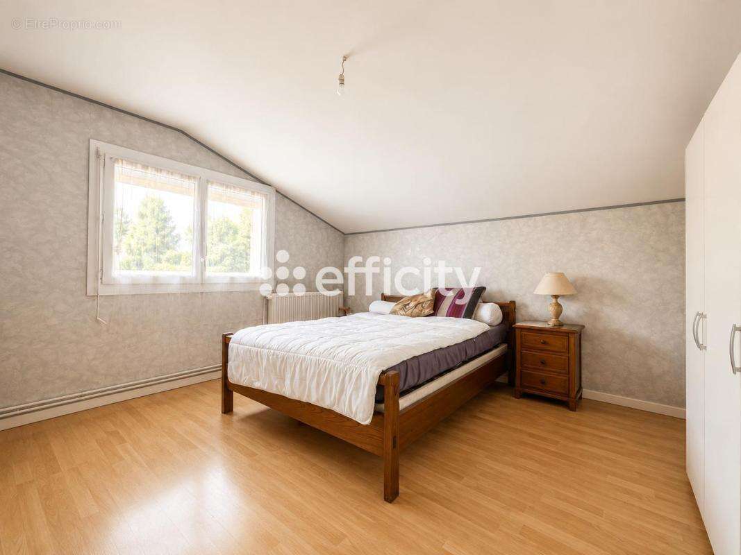 Maison 85 m² à Sainte-Helene  - photo 3