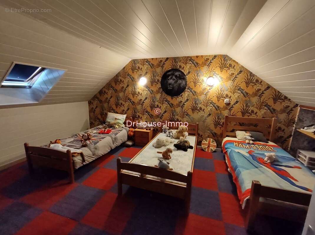 Maison à POULIGNY-SAINT-PIERRE