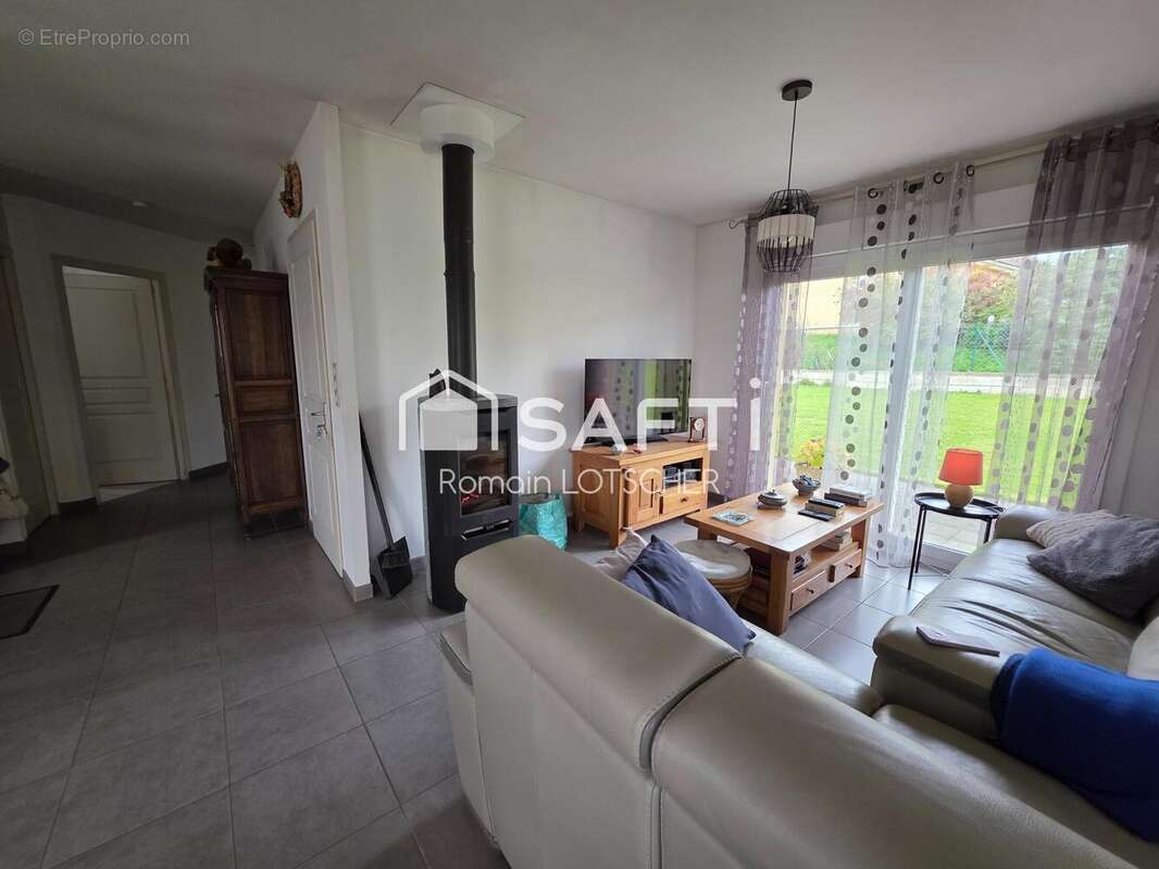 Photo 3 - Maison à FAVERNEY