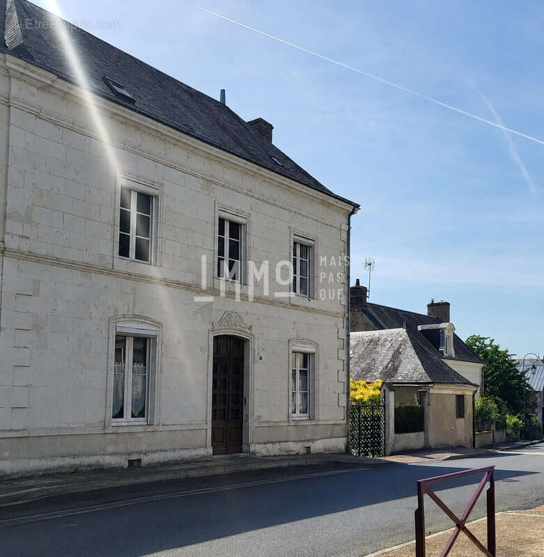 Maison à VOUVRAY-SUR-LOIR