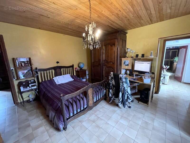 Maison à SAINT-MARTIN-DE-VALGALGUES