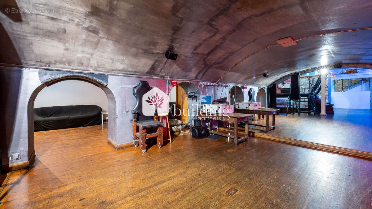 Belleville-Saint Maur Paris 11ème - Loft 5 pièces 254 m² - photo 13