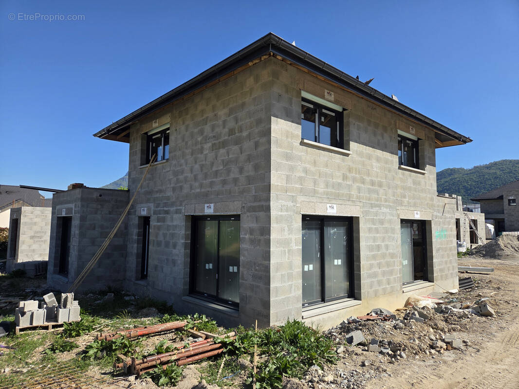 Maison à LA RAVOIRE