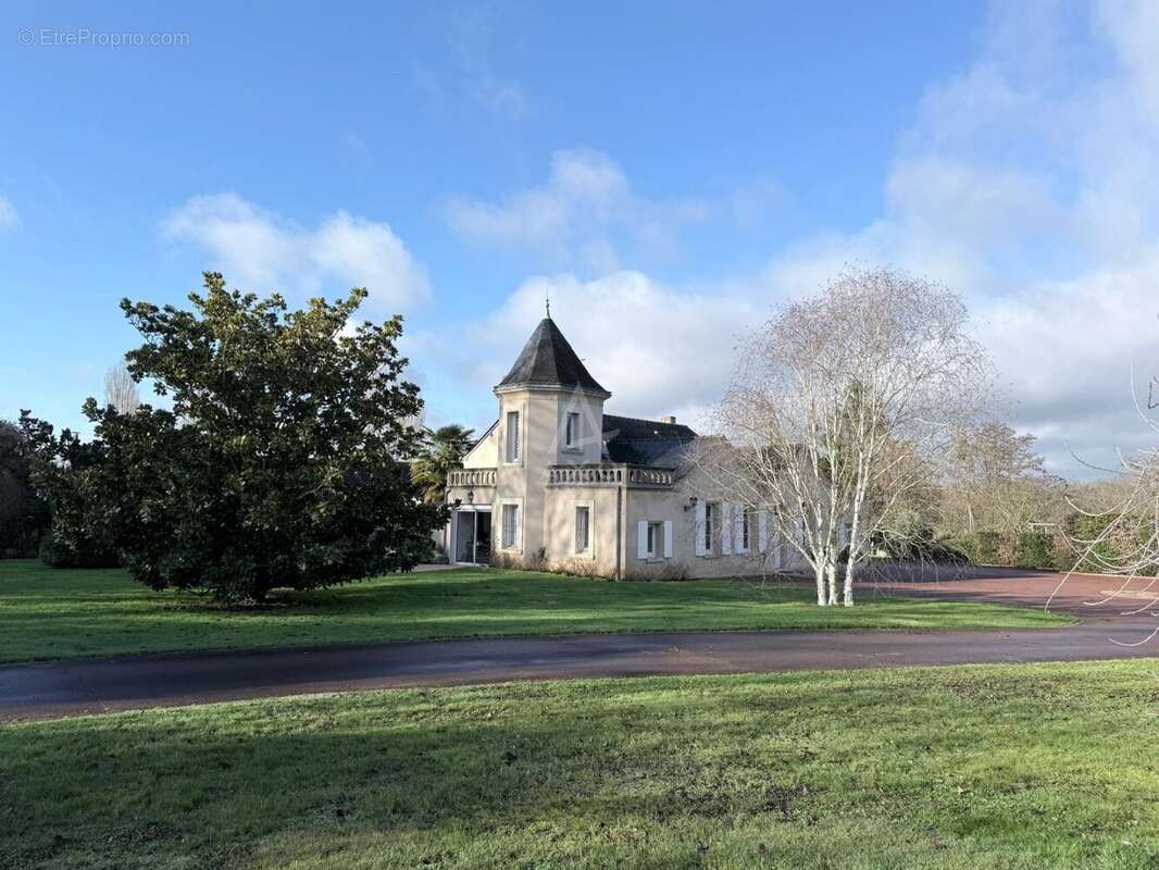 Maison à DOUE-LA-FONTAINE