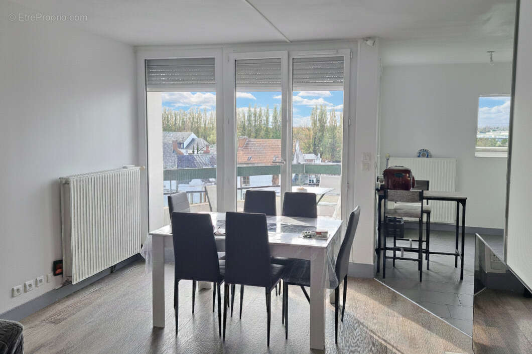 Appartement 69 m² à Chatellerault  - photo 2