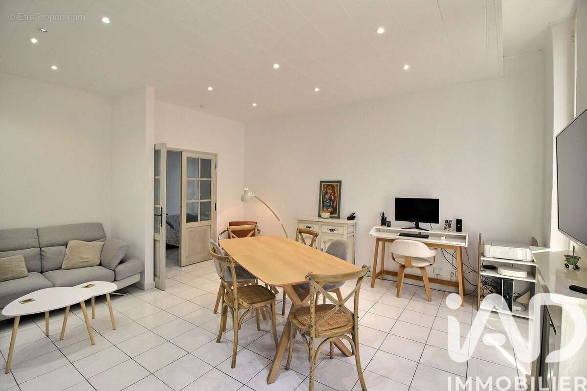 Photo 2 - Appartement à MARSEILLE-7E