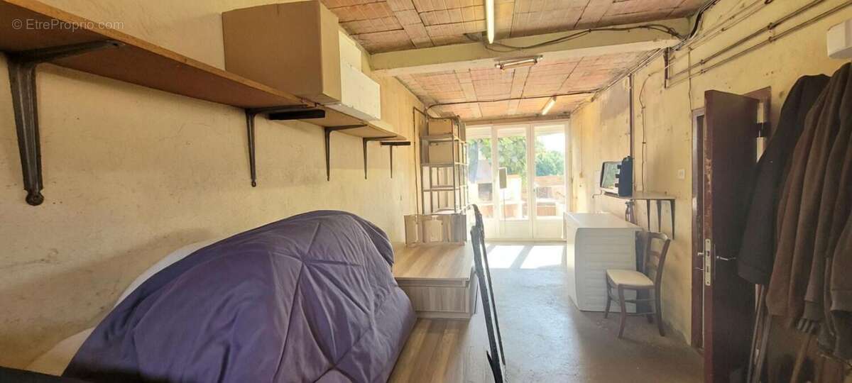 Maison familiale  - 4 chambres - Coursan - Jardin sans vis-à-vis et  2 Garages - photo 9