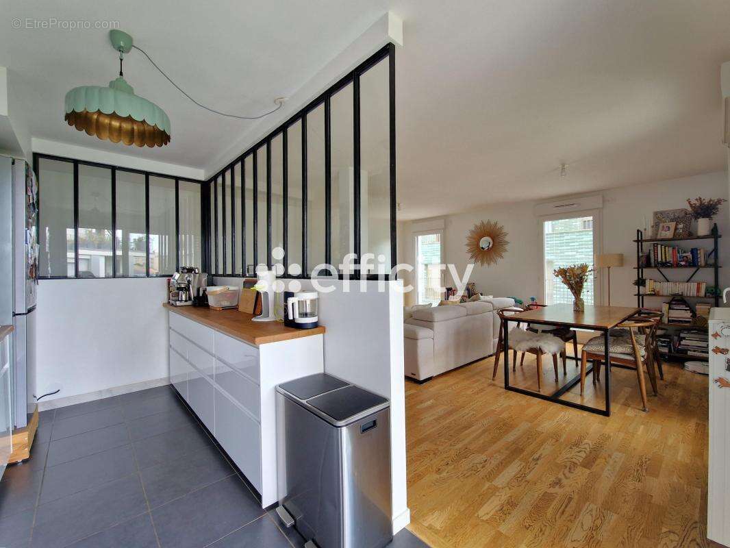 Appartement à ASNIERES-SUR-SEINE