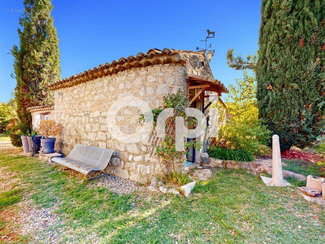 Maison à RUOMS