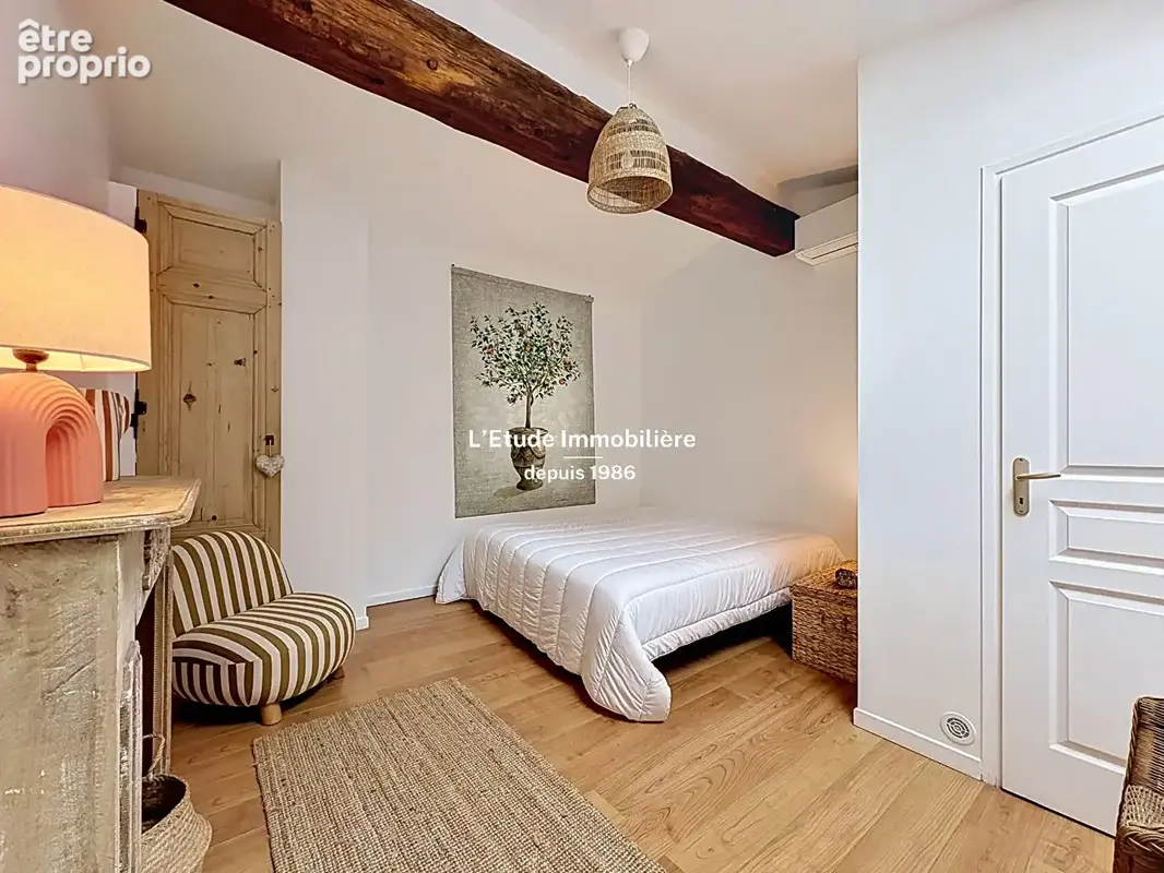 A VENDRE Maison Caluire LE BOURG 6 pièce(s) 136.30 m2 avec jardinet et Terrasse - photo 13