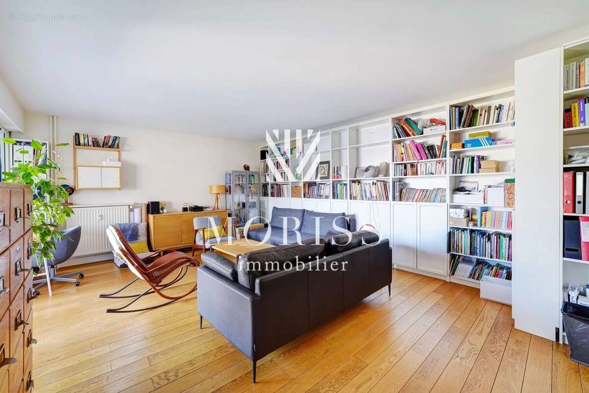 Appartement à PARIS-11E