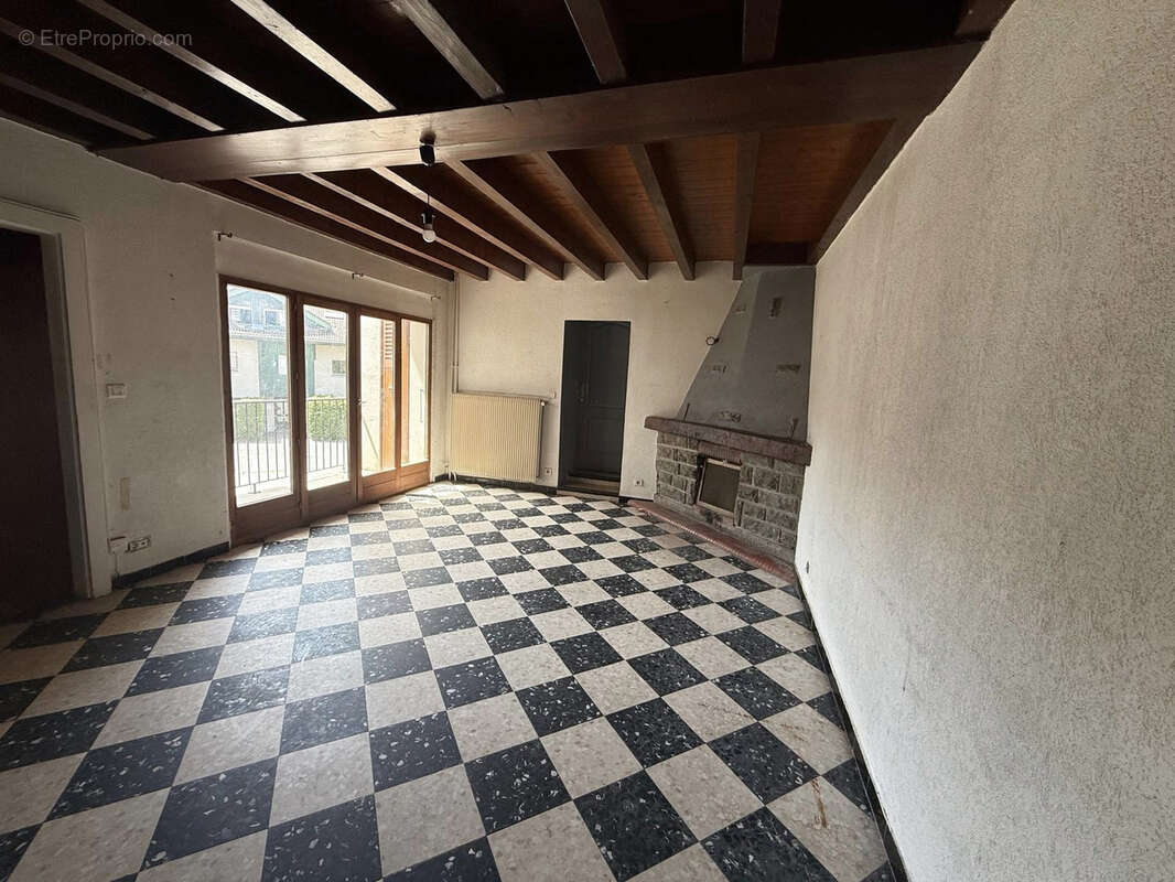 Machilly - maison triplex de 100m2 - a vendre - photo 2