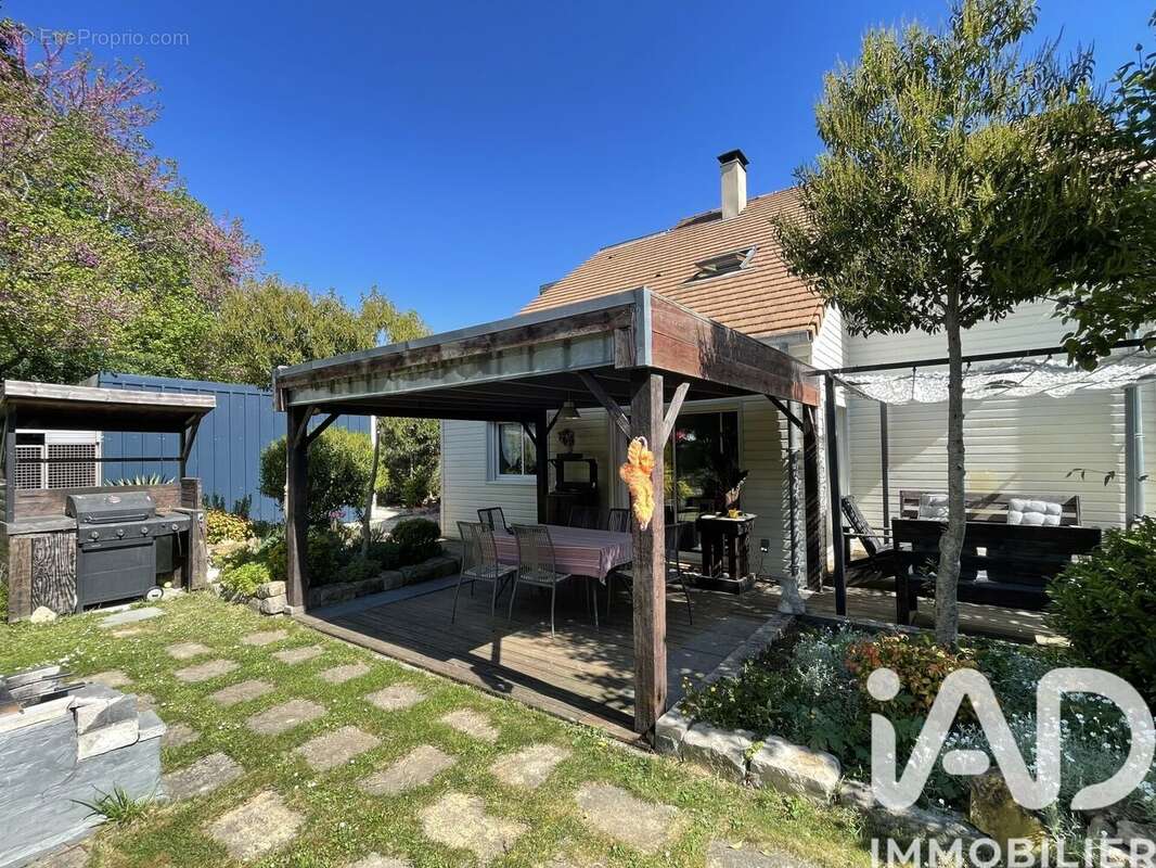 Photo 2 - Maison à VILLEMARECHAL