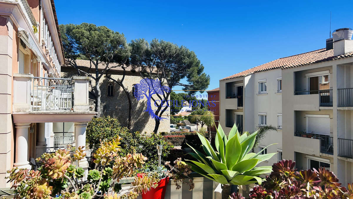 Appartement à CARQUEIRANNE