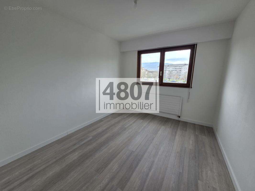 Commerce à ANNEMASSE