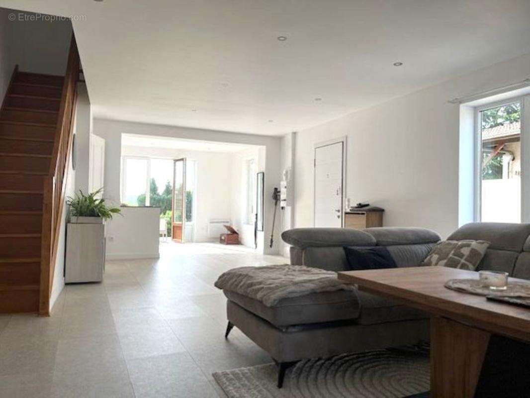 Maison à BORNEL
