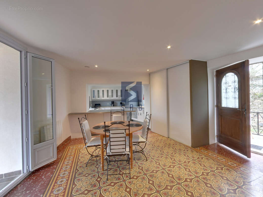 Maison à PRIVAS