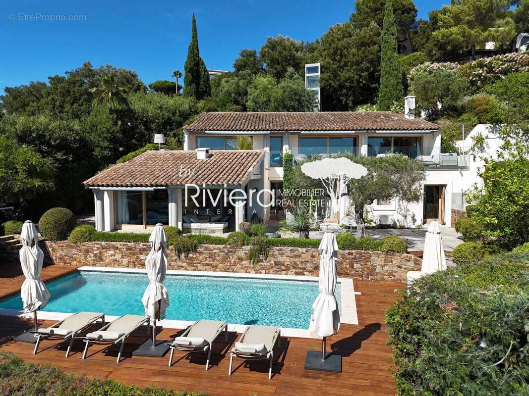 Villa d'exception avec vue mer panoramique, piscine et ascen - photo 4