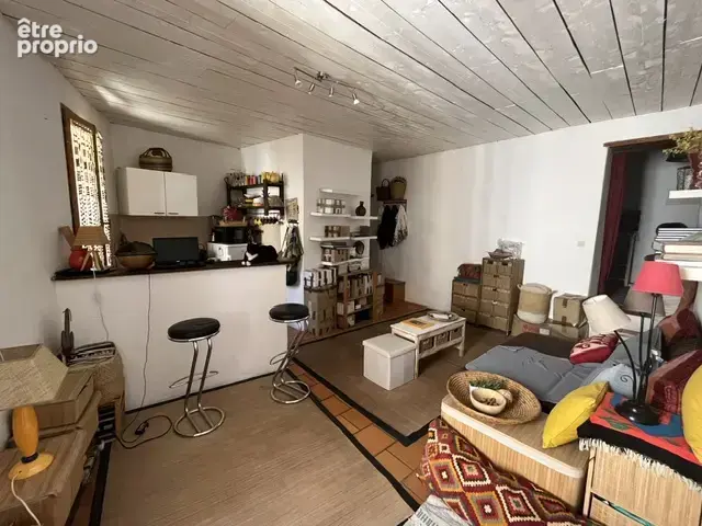 Cœur du village, adorable T2 dans maison de ville rénovée, cave et proximité parking - photo 4
