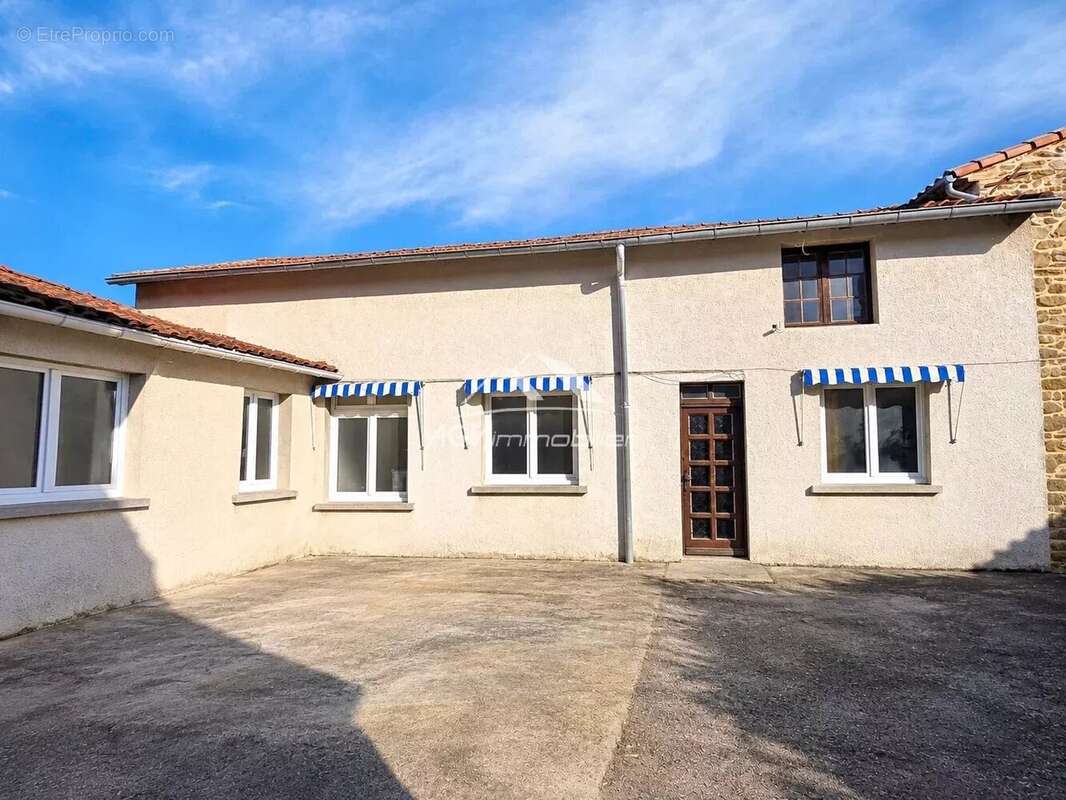 Maison à SALINDRES
