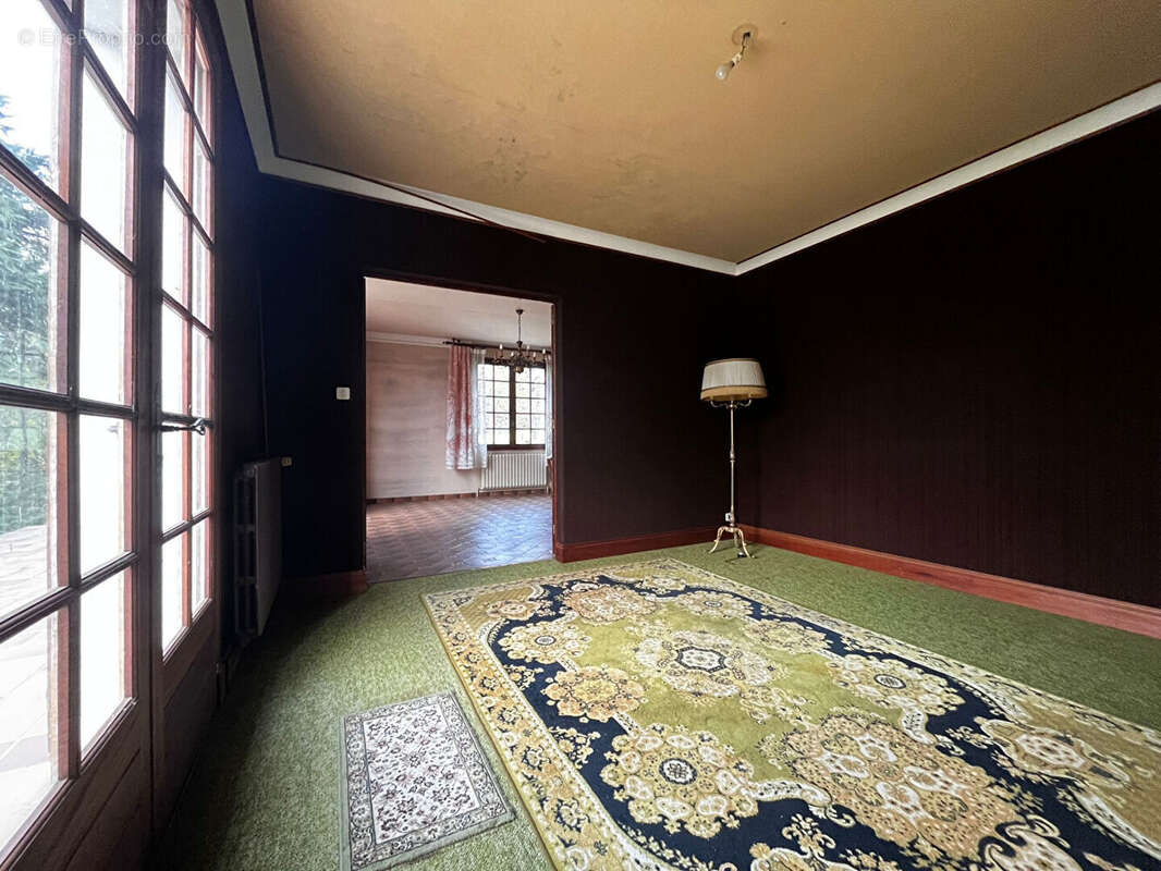 Maison à SAINT-GENEST-D&#039;AMBIERE