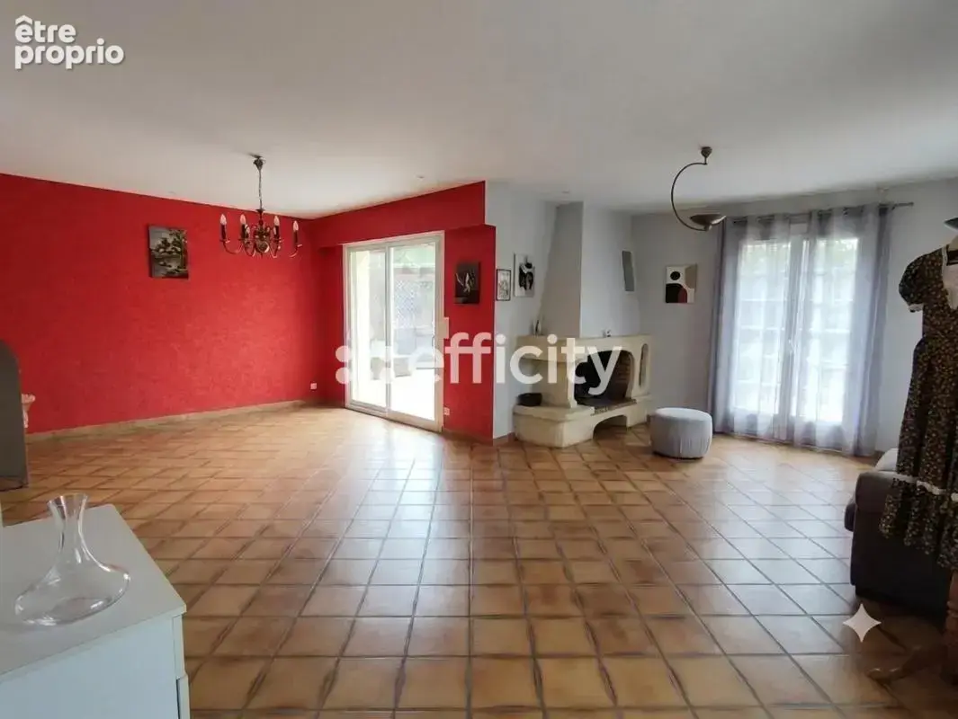 Maison 4 pièces 120 m² à vendre à Fontcouverte (17100) - photo 5