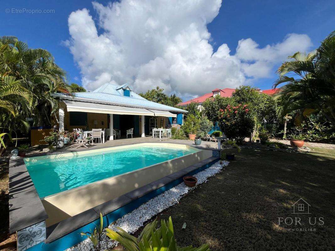 Maison à SAINTE-ANNE