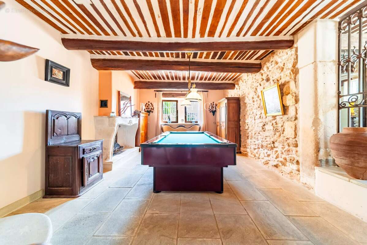 Maison à BONNIEUX