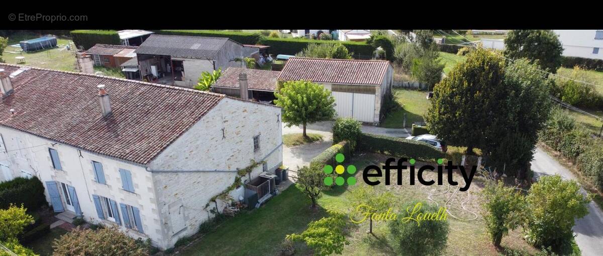 Maison à SAINT-HILAIRE-LA-PALUD