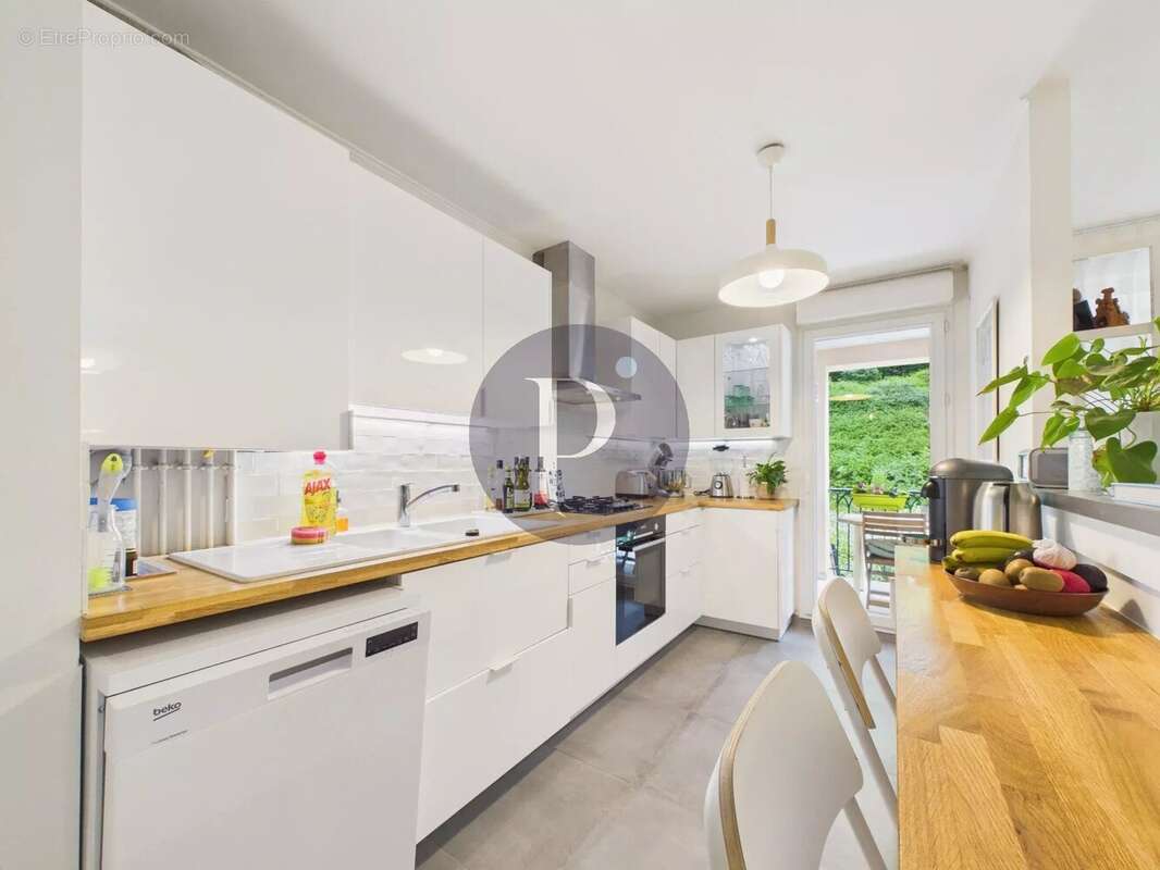 Appartement à LE PLESSIS-ROBINSON