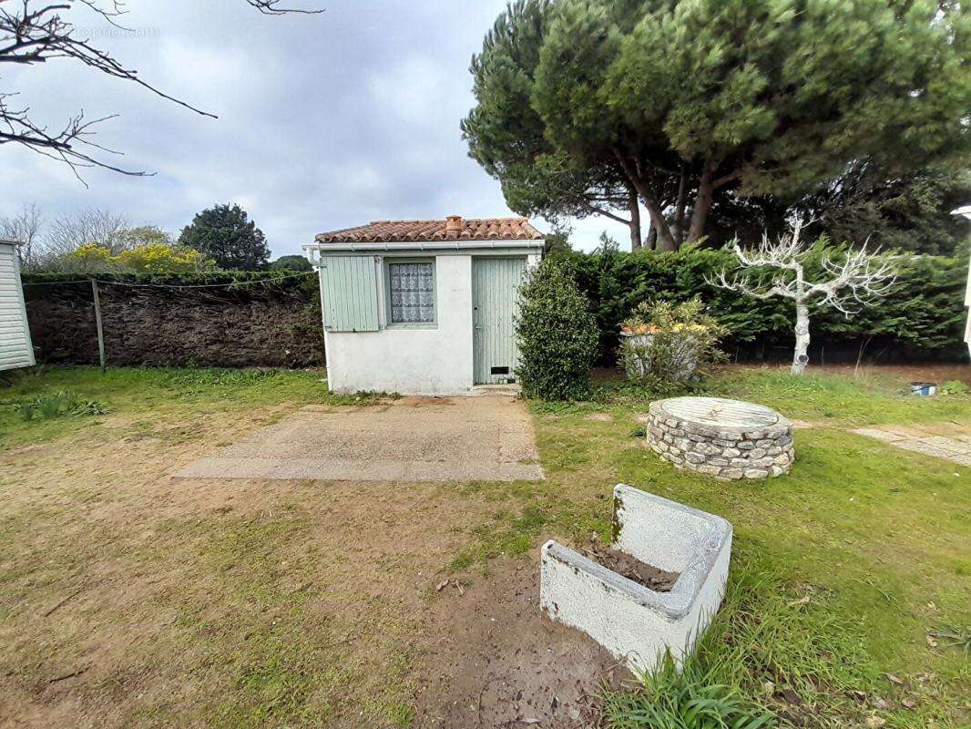 Terrain à LA COUARDE-SUR-MER