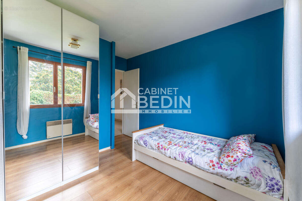 Maison à CABANAC-ET-VILLAGRAINS