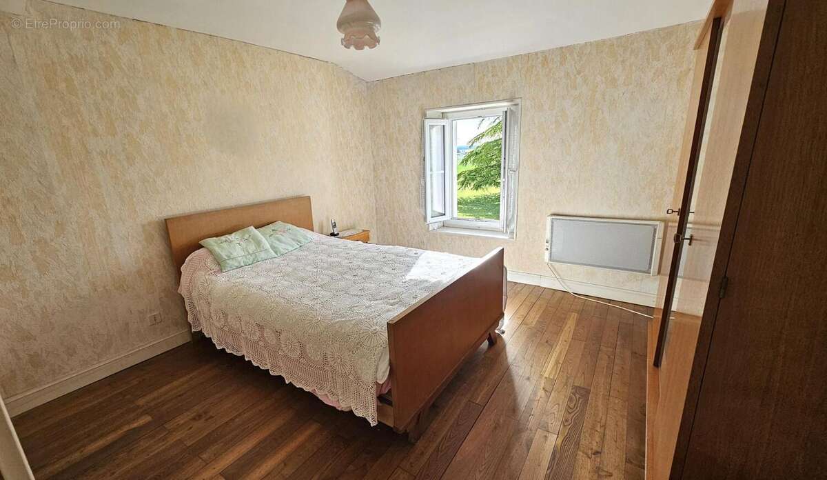 Photo 5 - Maison à SALLES-DE-BARBEZIEUX