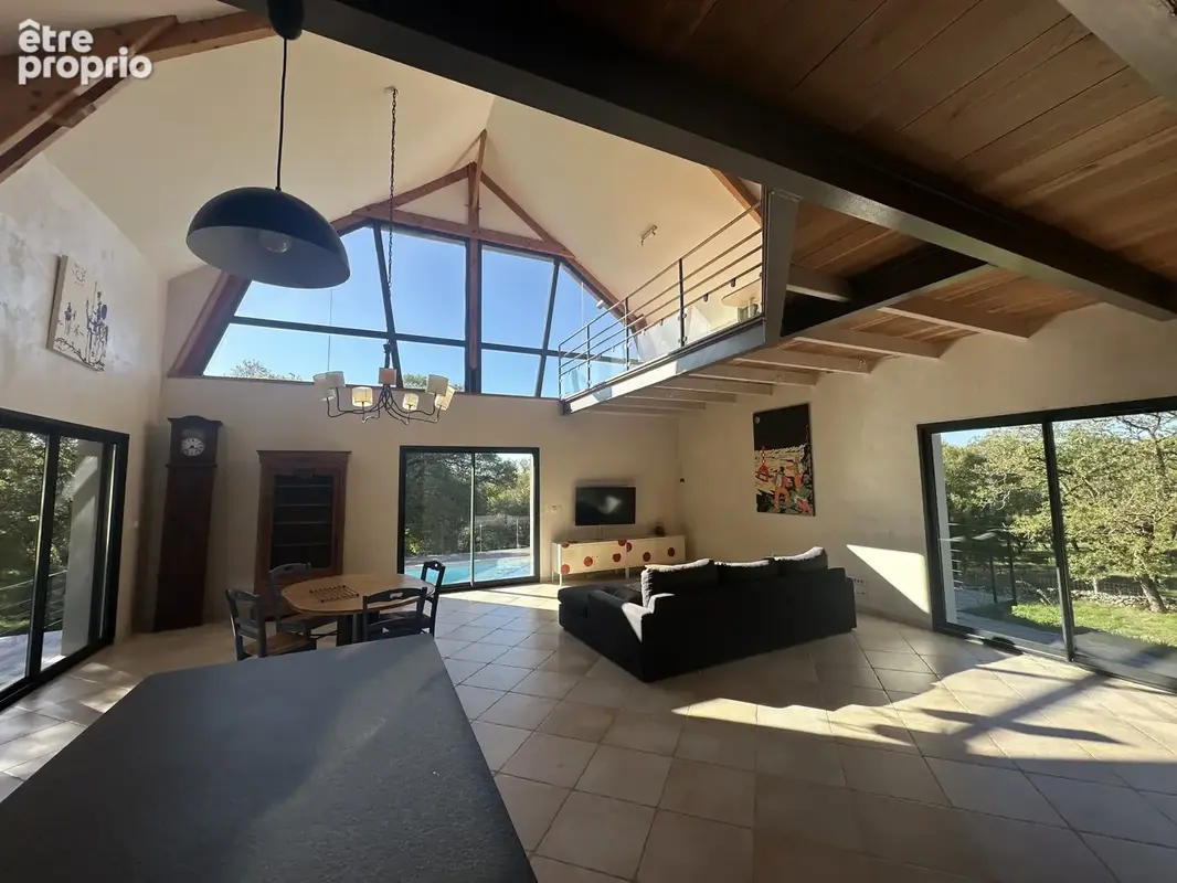 Maison contemporaine avec piscine chauffée et 1,5 hectare de terrain à Autoire - photo 4