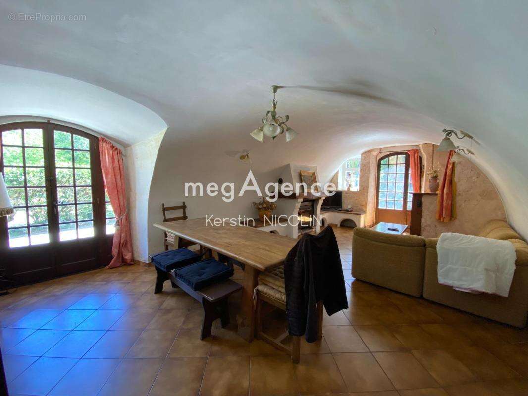 Maison à BELGENTIER