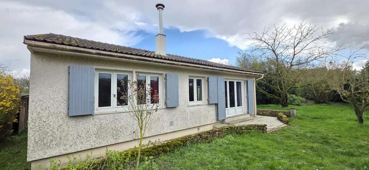 Maison à GRANDFRESNOY