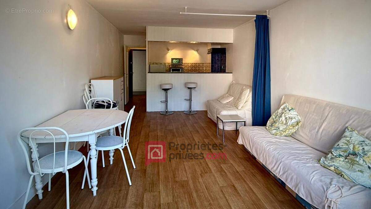 Appartement à VAUX-SUR-MER