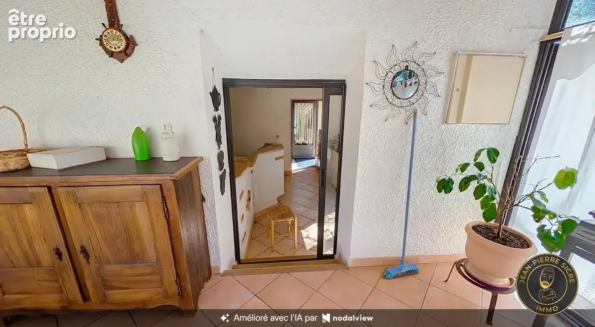 Cintegabelle — Maison de famille de 207 m2 sur trois niveaux, cinq chambres, annexes et piscine, terrain clos - photo 13