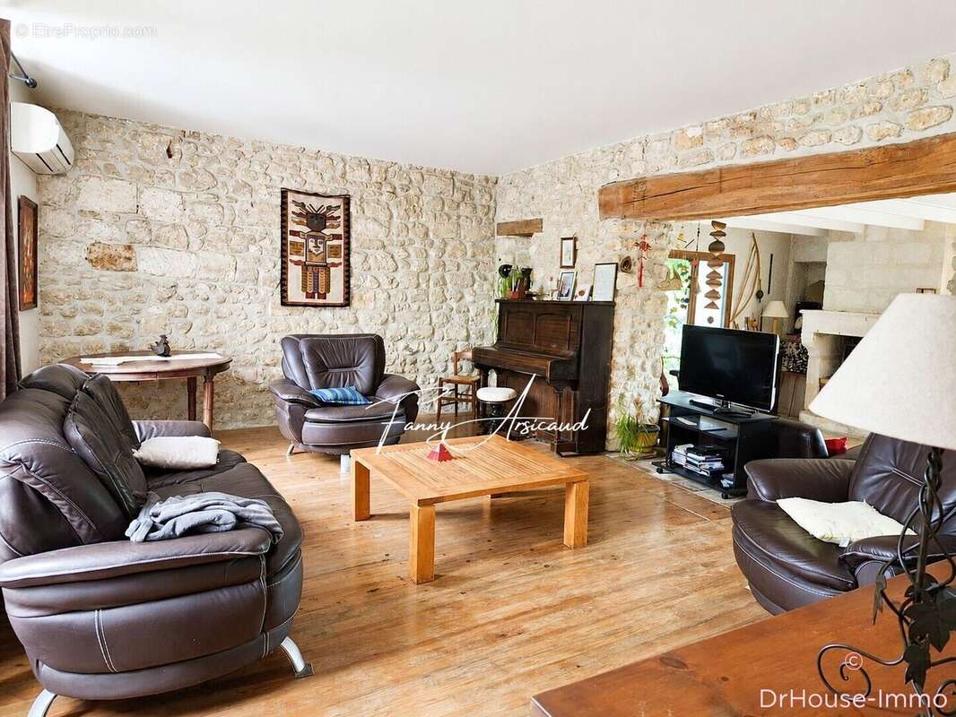 Maison à PONT-L'ABBE-D'ARNOULT