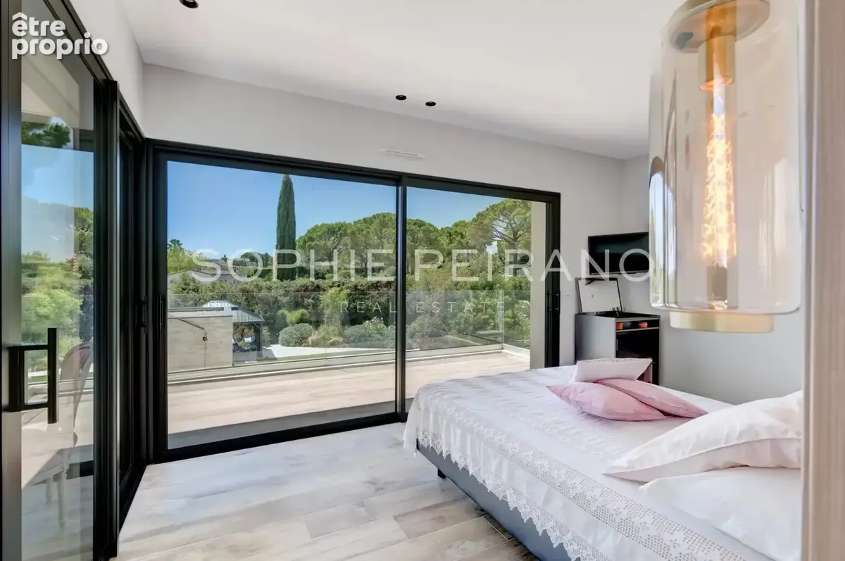 Mougins - villa contemporaine 4 chambres avec aperçu mer - photo 9