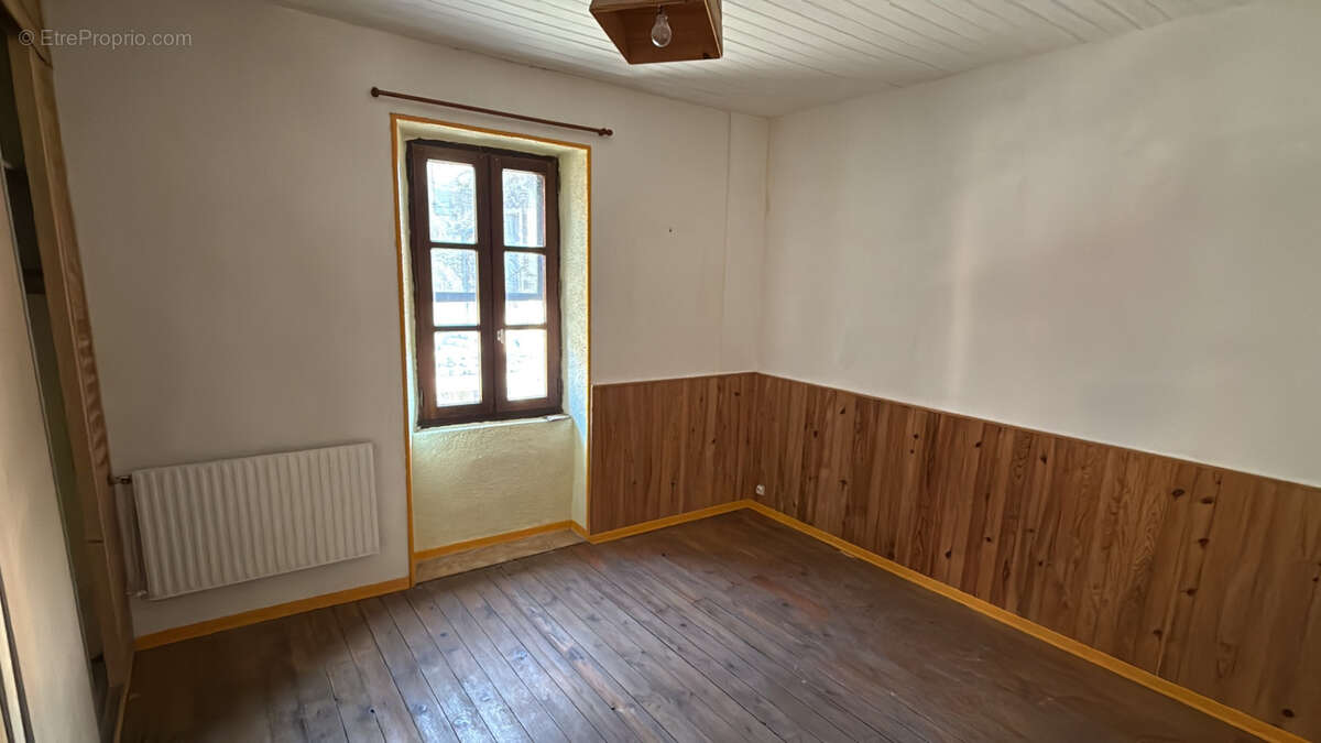 Maison à LACHAPELLE-SOUS-AUBENAS