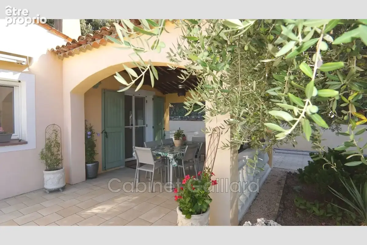 Maison 6 pièces 188 m² à vendre à Le Tignet (06530) - photo 4